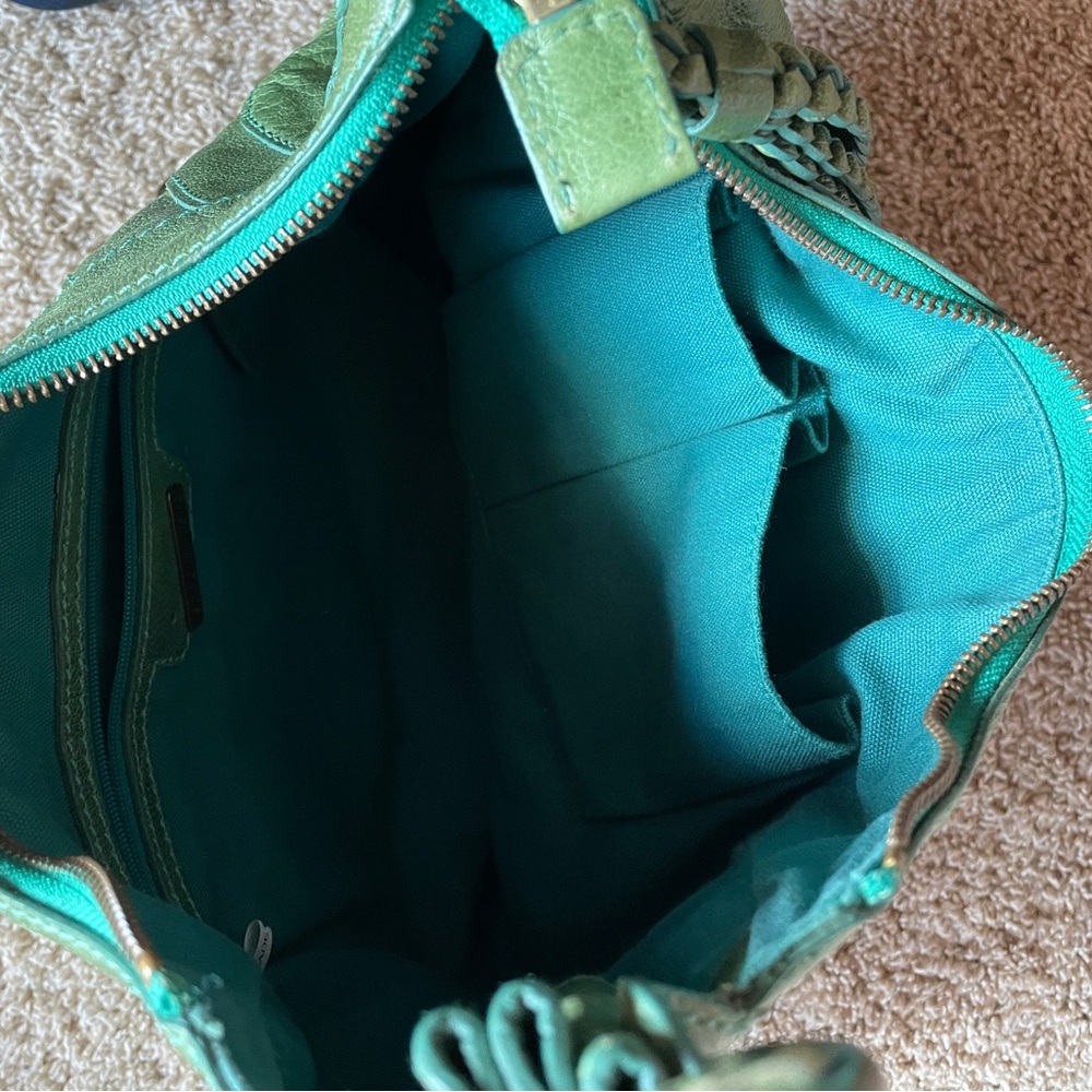 Isabella Fiore Rare Love Peace Dove Bag - Picture 12 of 13